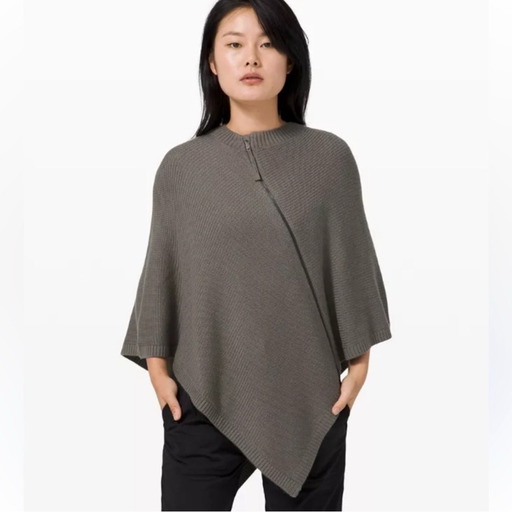 LULULEMON On The Go Poncho Grey Sage OS